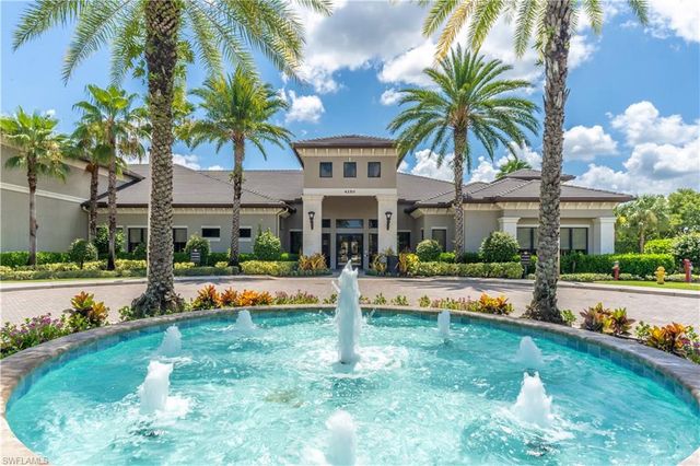 4347 Aurora ST, Naples, FL 34119