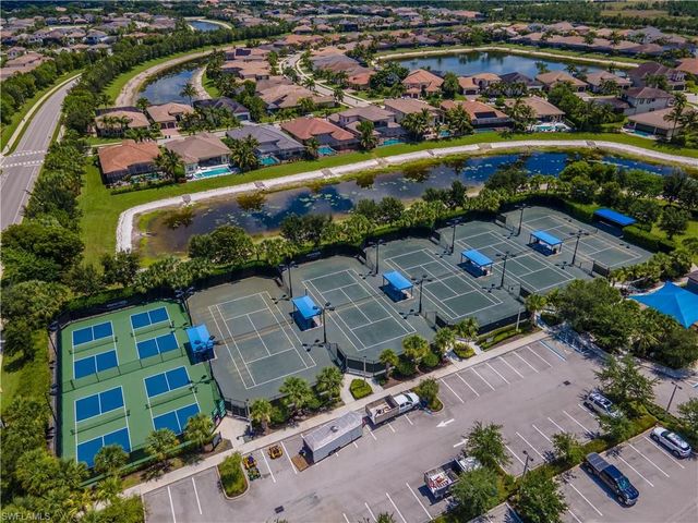 4347 Aurora ST, Naples, FL 34119