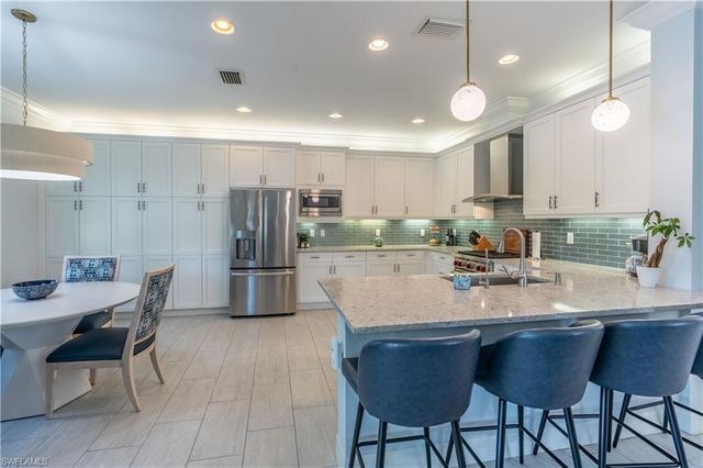 4347 Aurora ST, Naples, FL 34119