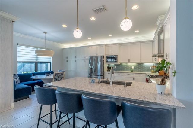 4347 Aurora ST, Naples, FL 34119