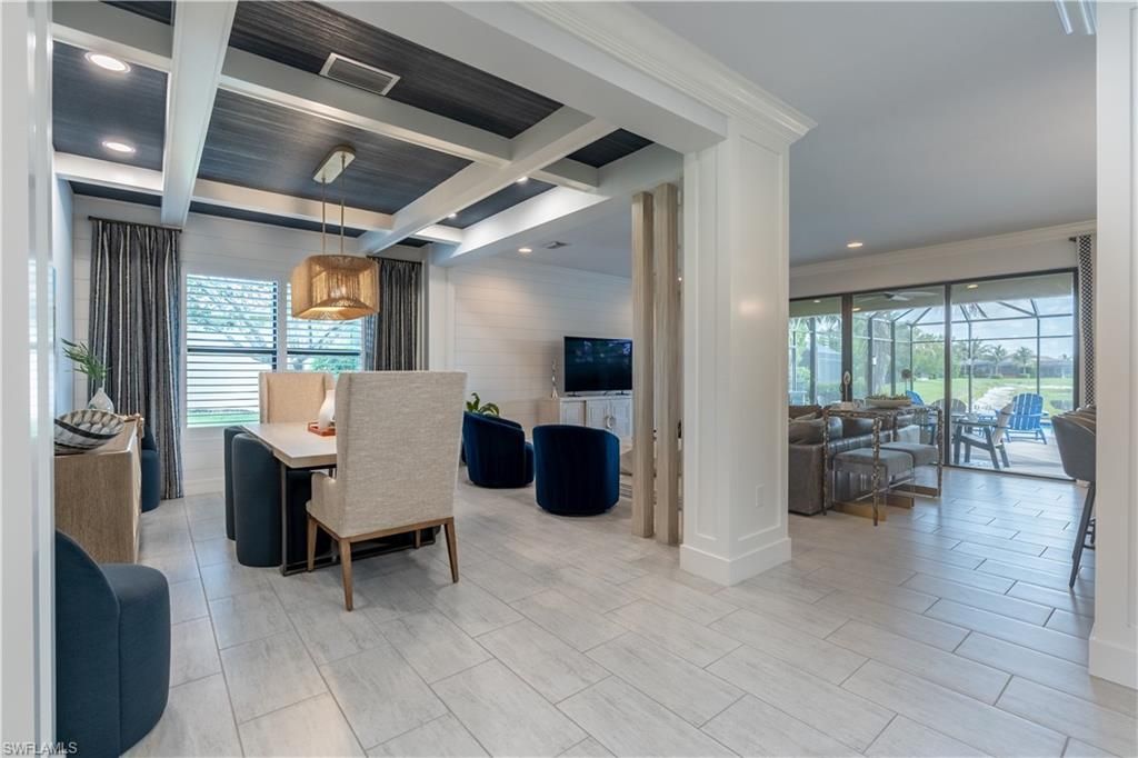 4347 Aurora ST, Naples, FL 34119