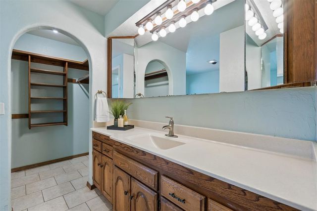 6812 Newman Drive, Oklahoma City, OK 73162