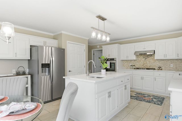 162 Whippoorwill Drive, Huntsville, AL 35811