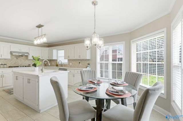 162 Whippoorwill Drive, Huntsville, AL 35811