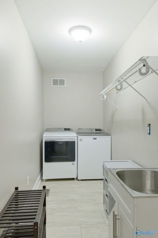 162 Whippoorwill Drive, Huntsville, AL 35811