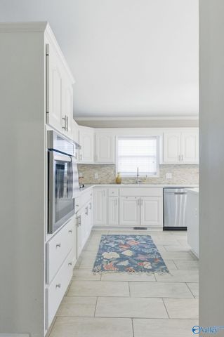 162 Whippoorwill Drive, Huntsville, AL 35811