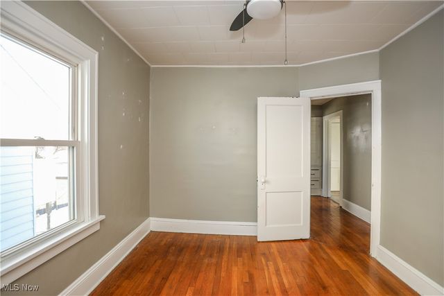 2099 Waterbury Road, Lakewood, OH 44107