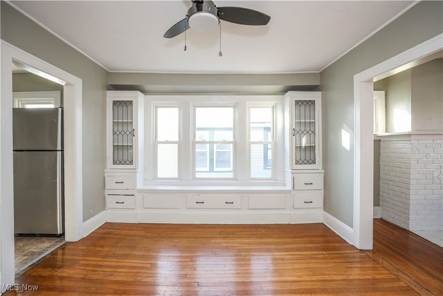 2099 Waterbury Road, Lakewood, OH 44107