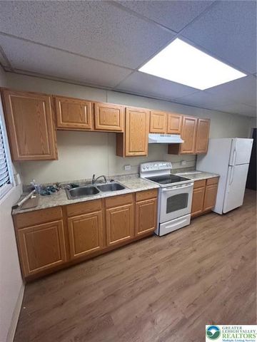 616 North POPLAR Street, Allentown City, PA 18102