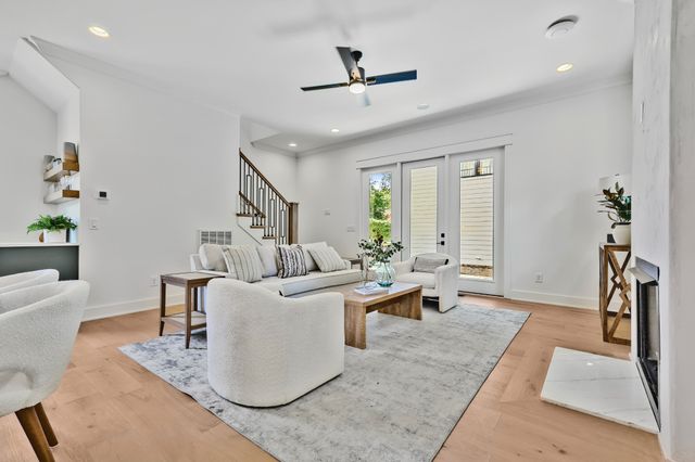 615 N 9th St, Nashville, TN 37206