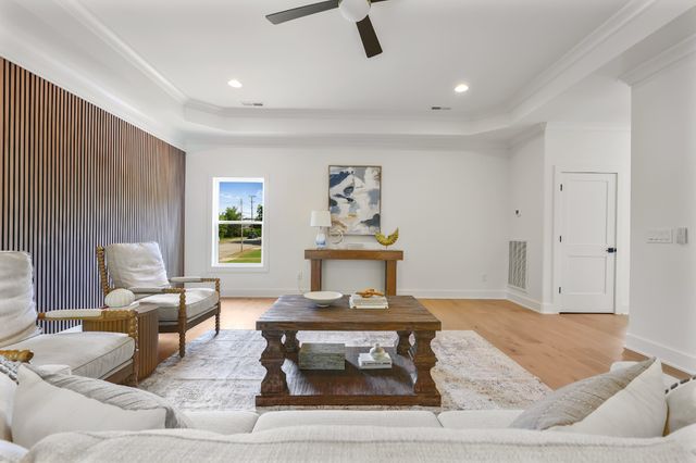 615 N 9th St, Nashville, TN 37206