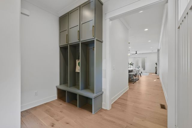 615 N 9th St, Nashville, TN 37206