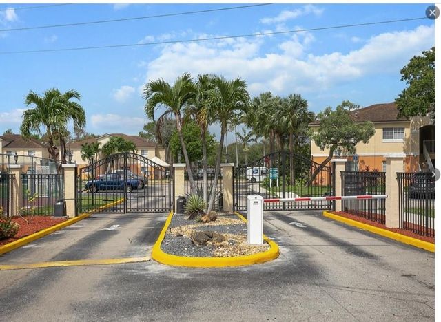 3700 N 56TH Avenue 1030, Hollywood, FL 33021