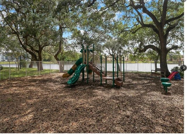 3700 N 56TH Avenue 1030, Hollywood, FL 33021