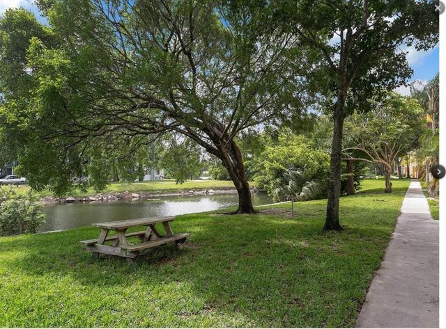 3700 N 56TH Avenue 1030, Hollywood, FL 33021