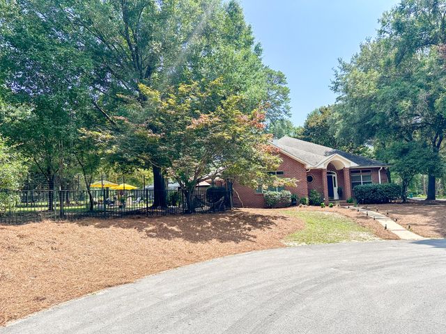 282 Wava Avenue, Niceville, FL 32578
