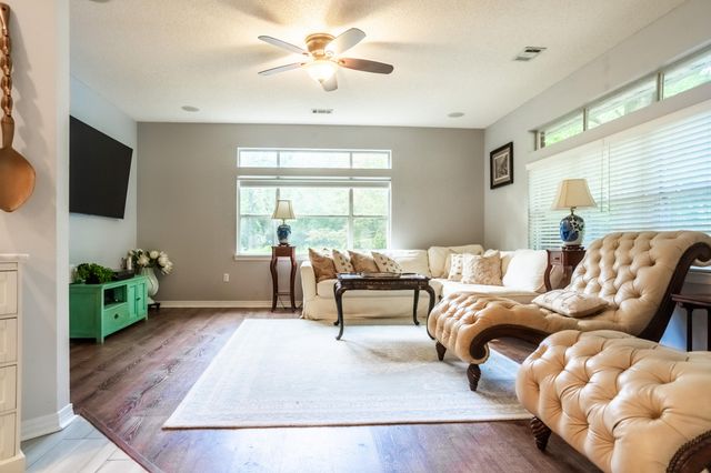 282 Wava Avenue, Niceville, FL 32578