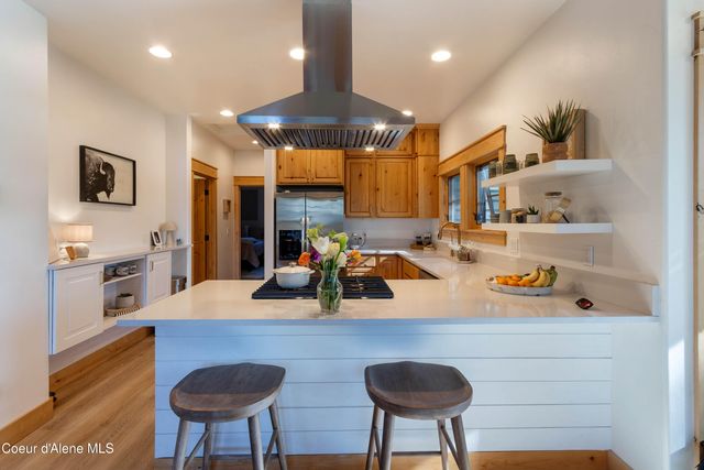 502 Hornby PL, Dover, ID 83825