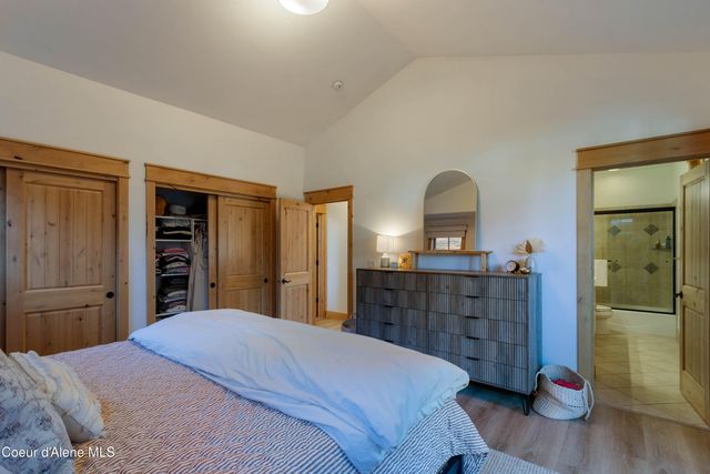502 Hornby PL, Dover, ID 83825