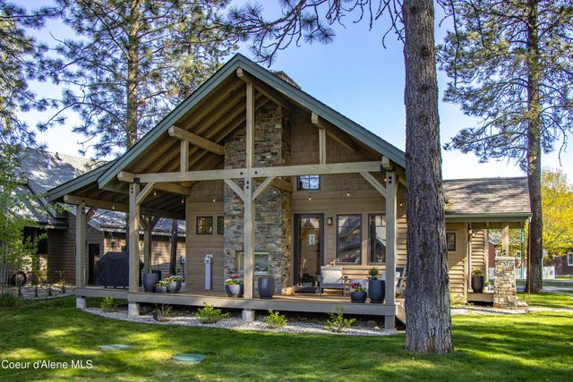 502 Hornby PL, Dover, ID 83825