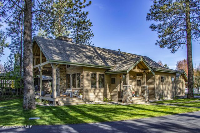 502 Hornby PL, Dover, ID 83825