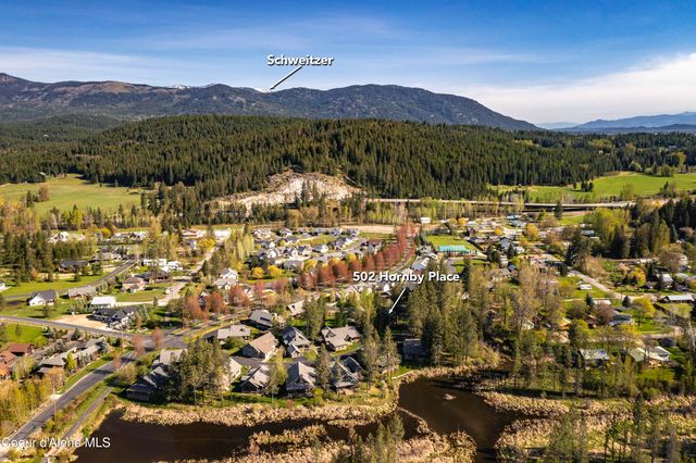 502 Hornby PL, Dover, ID 83825