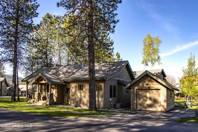 502 Hornby PL, Dover, ID 83825