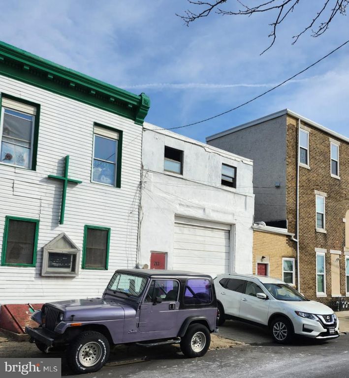 712 S 3RD STREET, Camden, NJ 08102