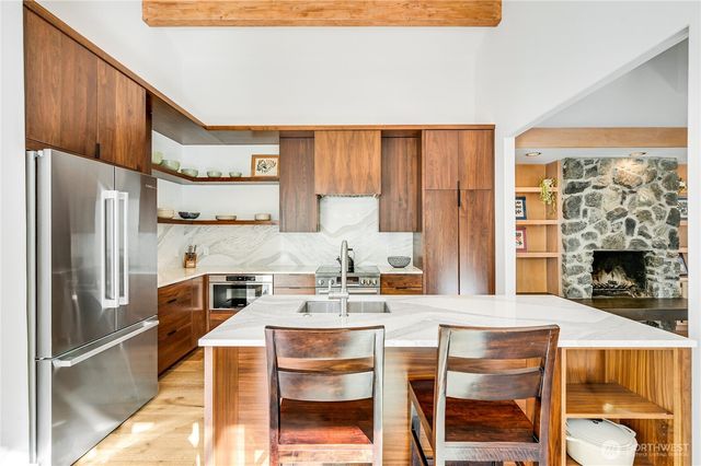 192 Condon Lane, Port Ludlow, WA 98365