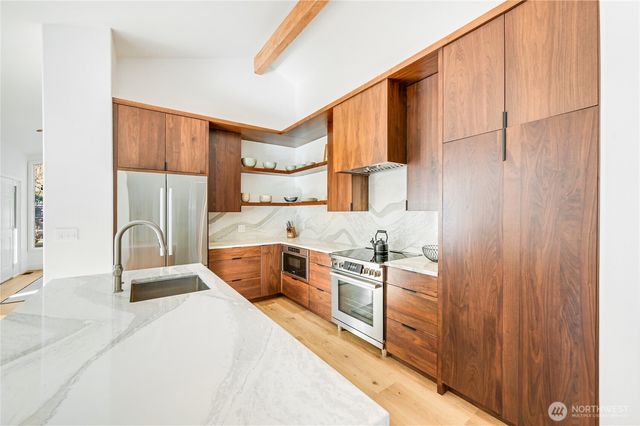 192 Condon Lane, Port Ludlow, WA 98365