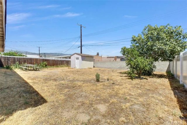 2295 Ramona, San Bernardino, CA 92411