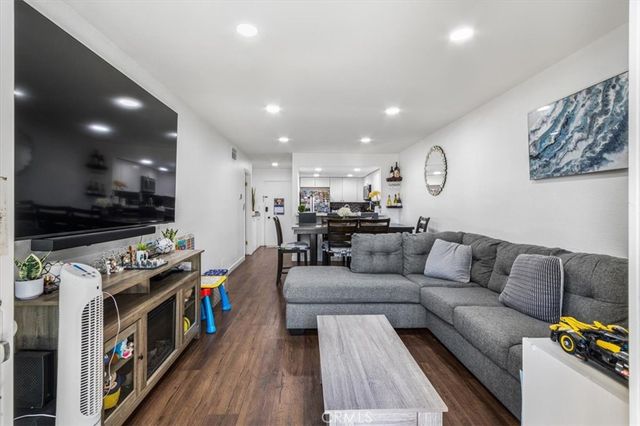 278 N Wilshire 129, Anaheim, CA 92801