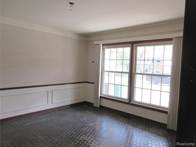 28989 Ramblewood Drive, Farmington Hills, MI 48334