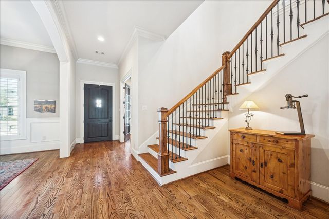 1525 Wakefield Drive, Houston, TX 77018