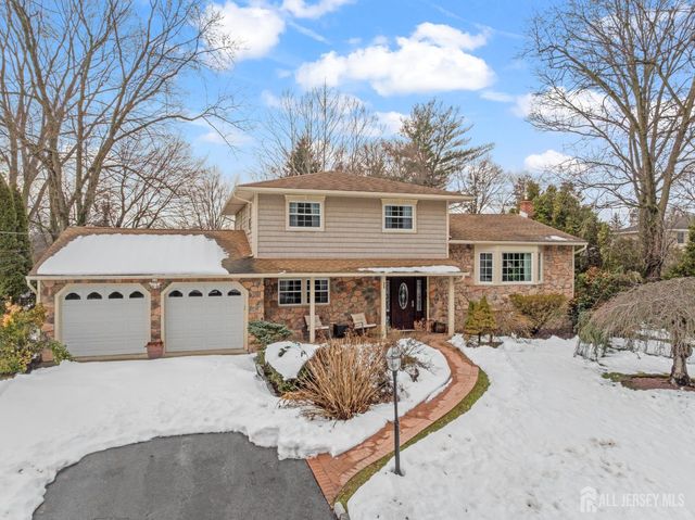 39 Dexter Road, East Brunswick, NJ 08816