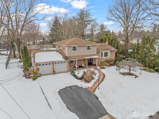 39 Dexter Road, East Brunswick, NJ 08816