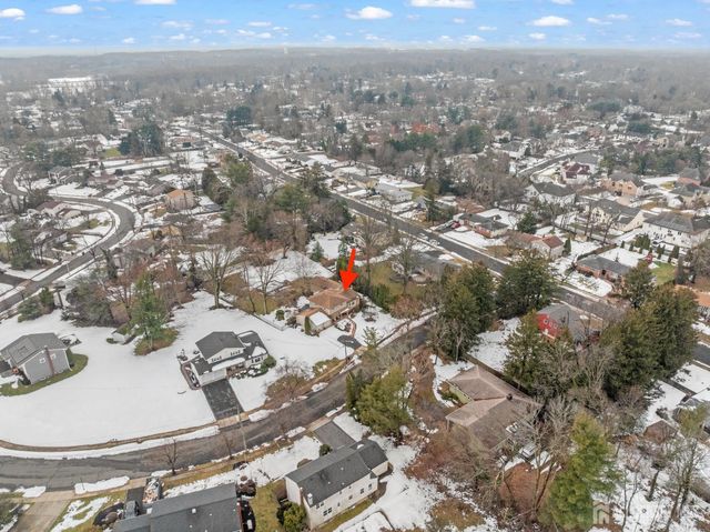 39 Dexter Road, East Brunswick, NJ 08816