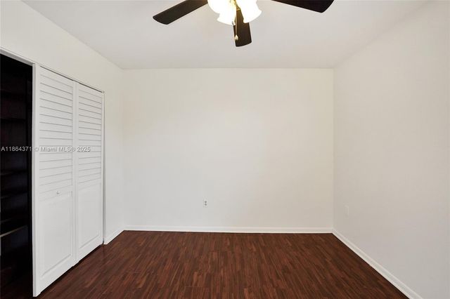 9950 SW 12th St, Pembroke Pines, FL 33025
