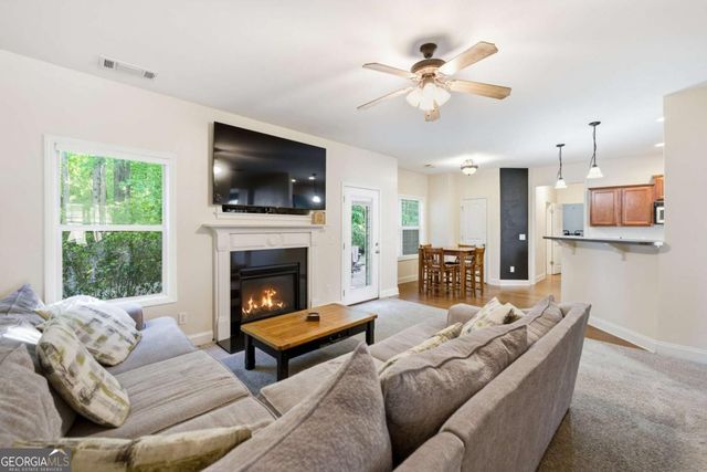 4273 Creekrun Circle, Buford, GA 30519