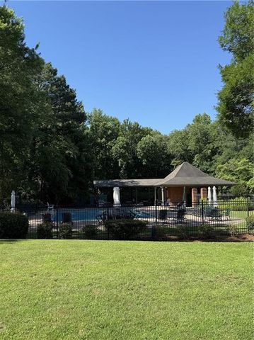 739 Robinson Farms Drive, Marietta, GA 30068