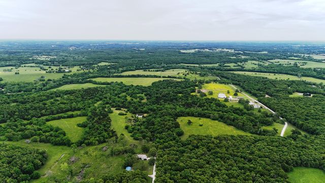 1898 E 332nd Road, Polk, MO 65727