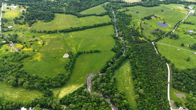 1898 E 332nd Road, Polk, MO 65727