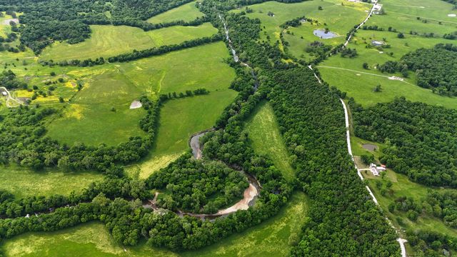 1898 E 332nd Road, Polk, MO 65727