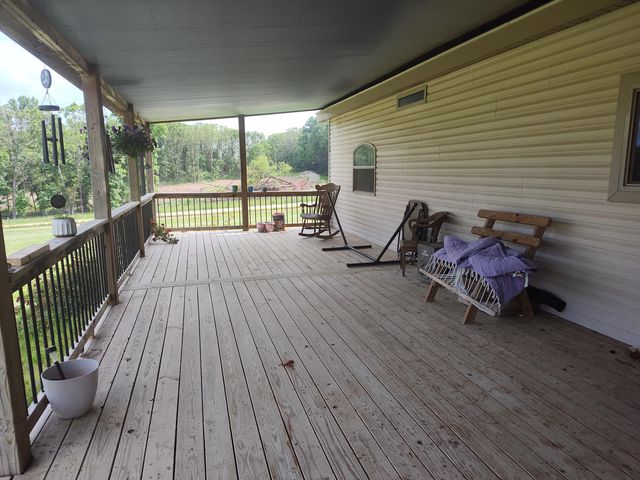 1898 E 332nd Road, Polk, MO 65727