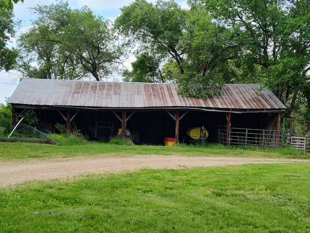 1898 E 332nd Road, Polk, MO 65727