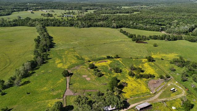 1898 E 332nd Road, Polk, MO 65727