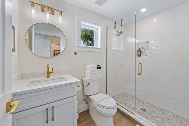 112 CEDAR AVENUE, Anna Maria, FL 34216