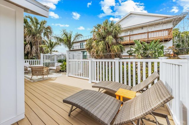 112 CEDAR AVENUE, Anna Maria, FL 34216