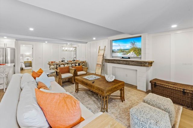 112 CEDAR AVENUE, Anna Maria, FL 34216