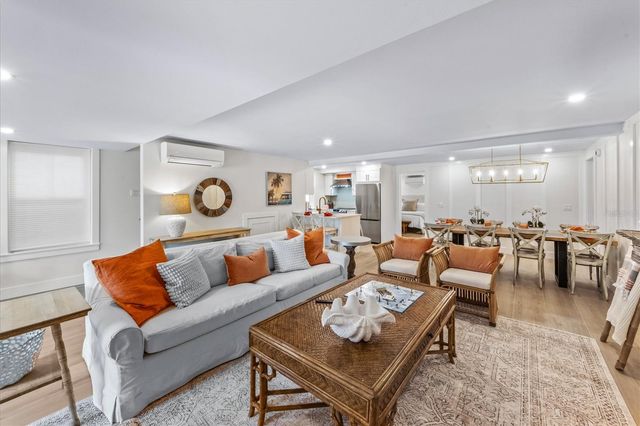 112 CEDAR AVENUE, Anna Maria, FL 34216